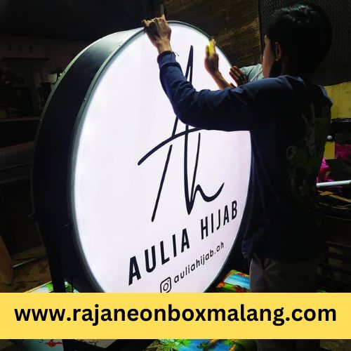 NEON BOX MALANG MODEL BULAT