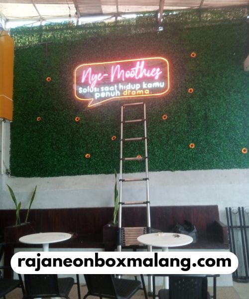 Neon Box LED Cafe di malang